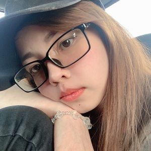 Meet your Posher, Hoai bao